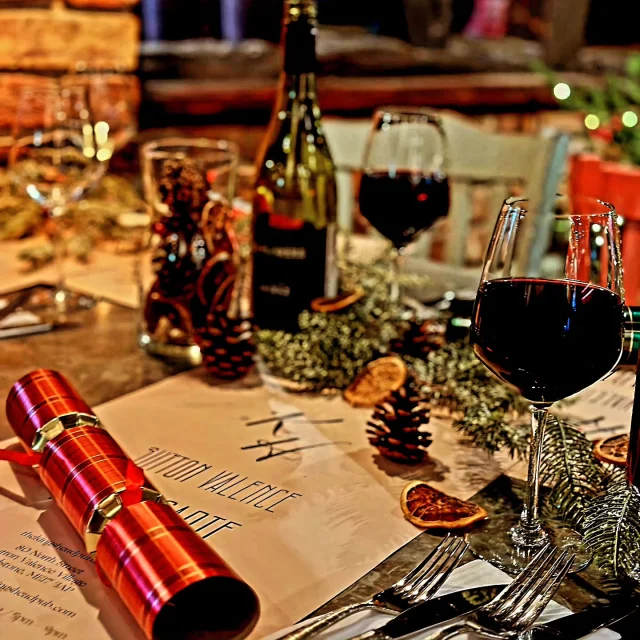 Christmas is creeping up faster than expected—don't get left out in the cold! 🎄✨
​Looking for the ultimate spot for your office Christmas party, family get-together, or festive celebration? Our Ikkado Room is ready to play host to whatever event you can dream up.
​Spaces fill up fast—lock in your date today and give your guests a party to remember! 🍾🥂
For more information visit our website 
https://thekingsheadpub.com/christmas/

For any enquiries please email jakub@thekingsheadpub.com